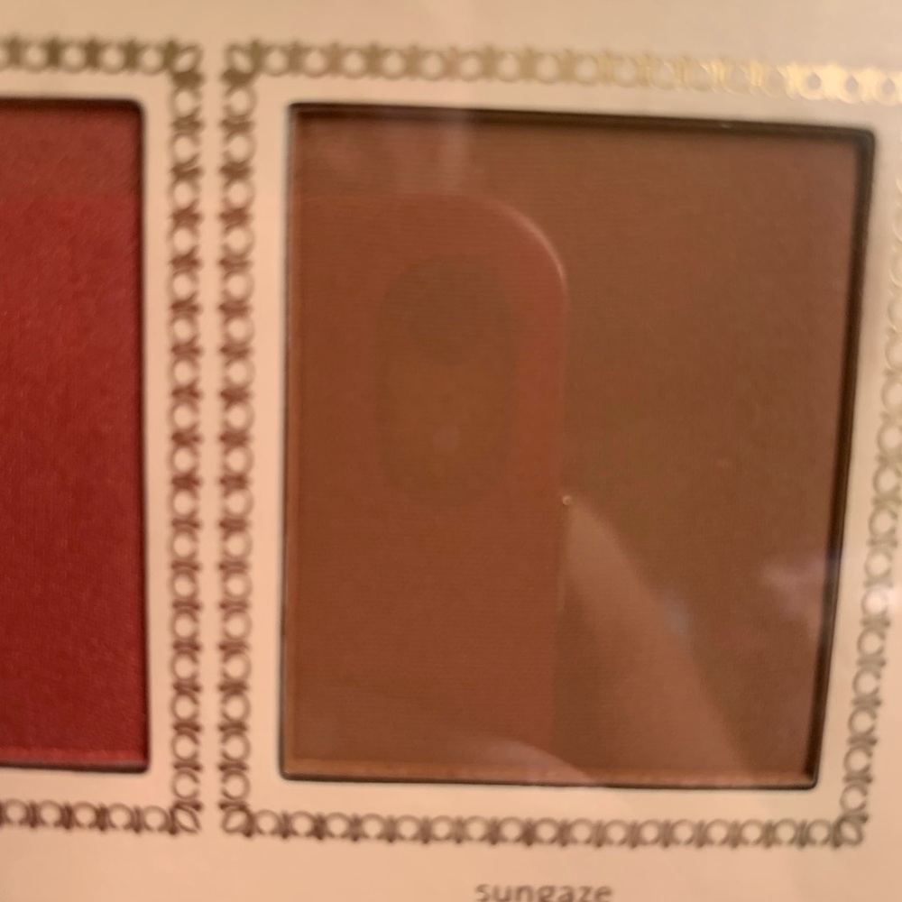 Jouer Gather & Glow Face Palette - Champagne & Macarons - Picture 5 of 10